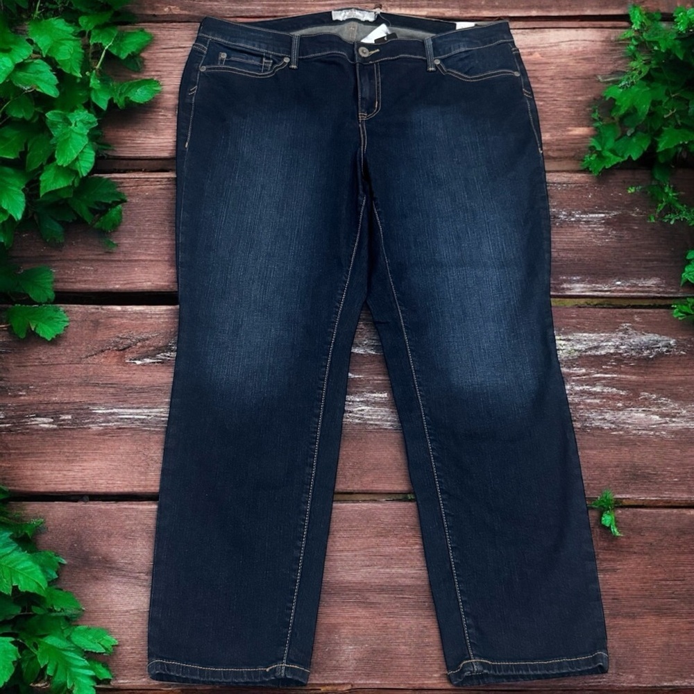 NEW Torrid Dark Wash First at Fit Denim Comfort Capsule‎ Country Size 18R